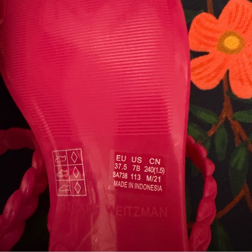 Stuart Weitzman Braida Jelly Pink Sandals - Picture 6 of 7